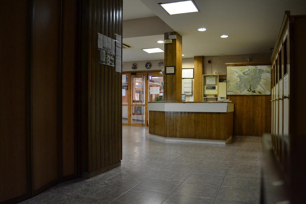 Hotel Rausan Альфахарін Екстер'єр фото